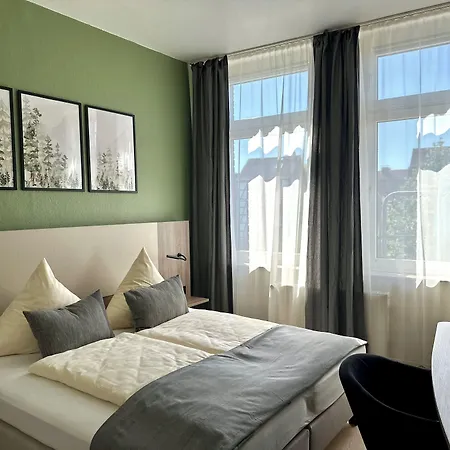 City Hotel Hameln 酒店 2*