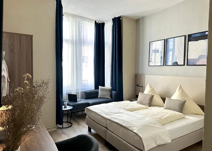 City Hotel Hameln 2*